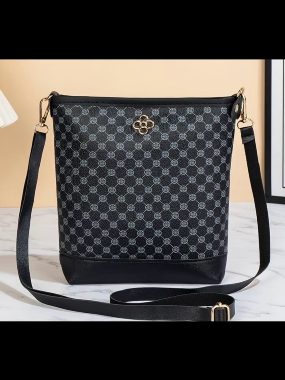 New! Women’s Crossbody Bag. Retro Geometric Print Bucket Bag. Large Capacity.